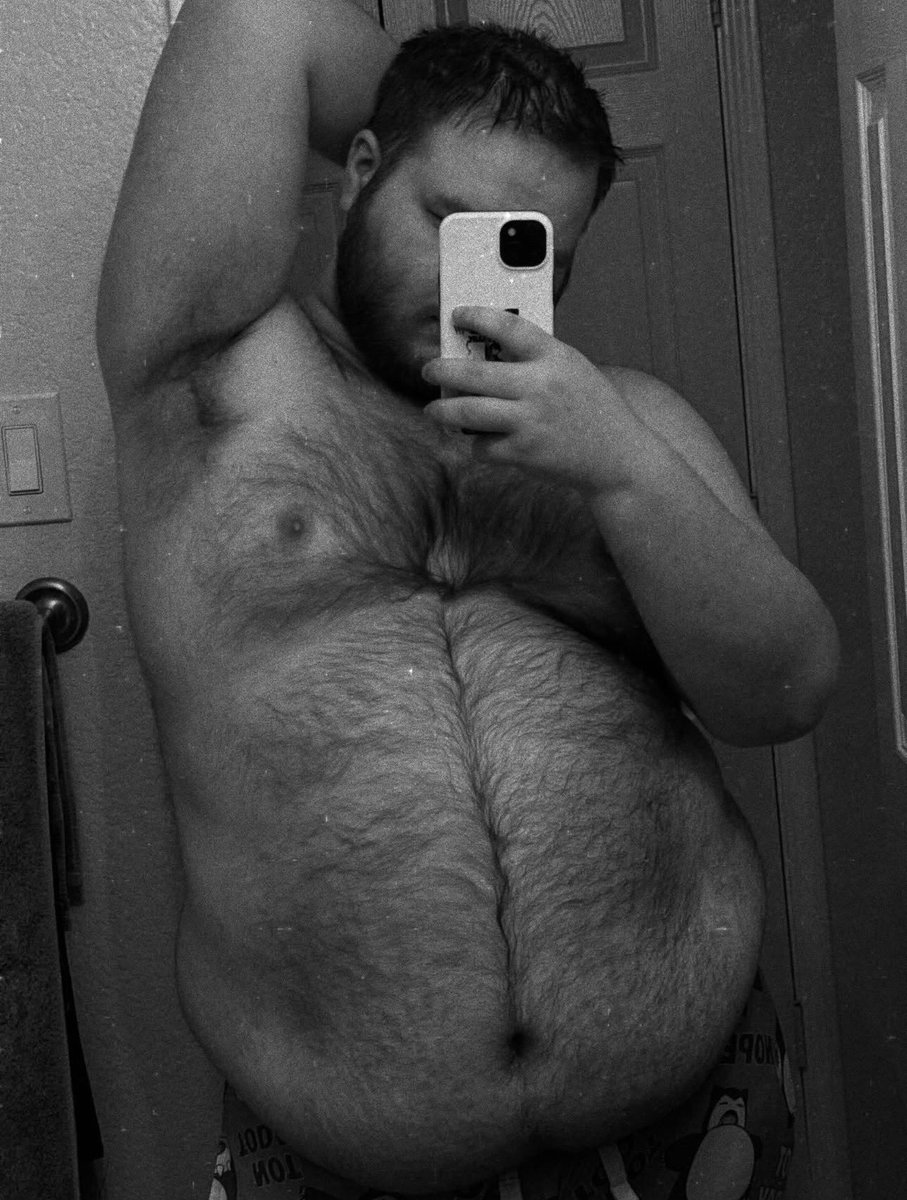 fatcubbybear's tweet photo. thanks for the hundred followers. 🐻🫶🏻

#gaybear #bear #chub #gaychub https://t.co/FxvxDCQDpG