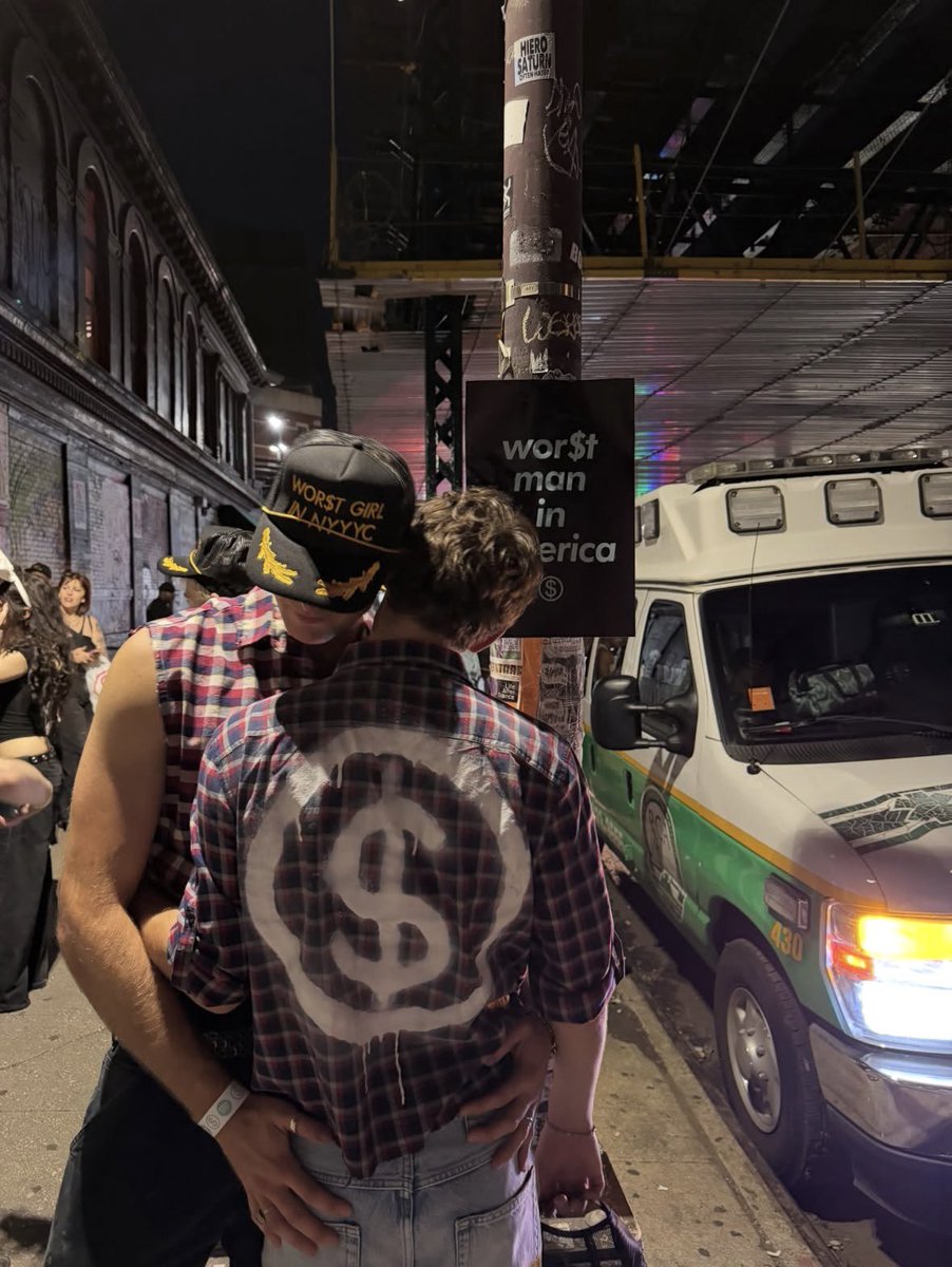 truedoughh's tweet photo. protect queer art https://t.co/Ilzi9eWvEV