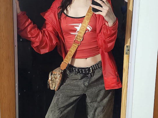 SusannaGremt's tweet photo. do i look cute enough to notice? 👀 https://t.co/2CPkPUI6qK