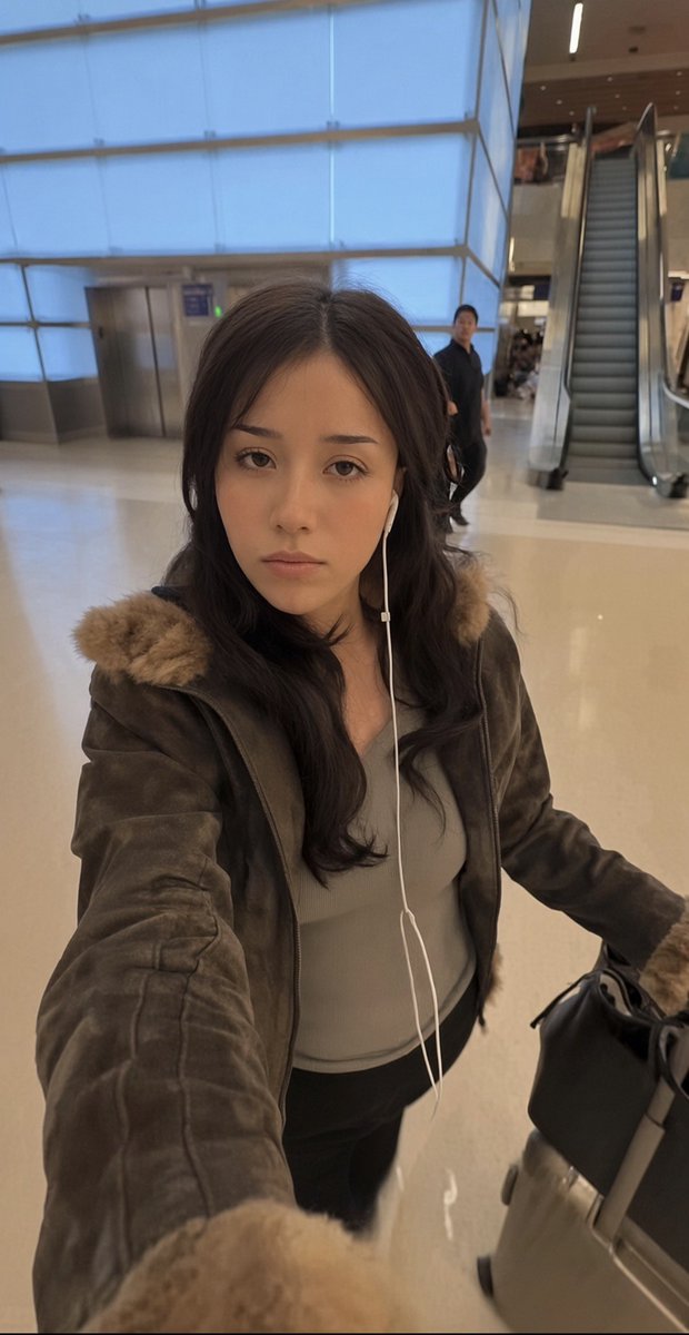 PokiLover6969's tweet photo. Let mommy Poki ruin you 😊 https://t.co/4nLSNbr7U3