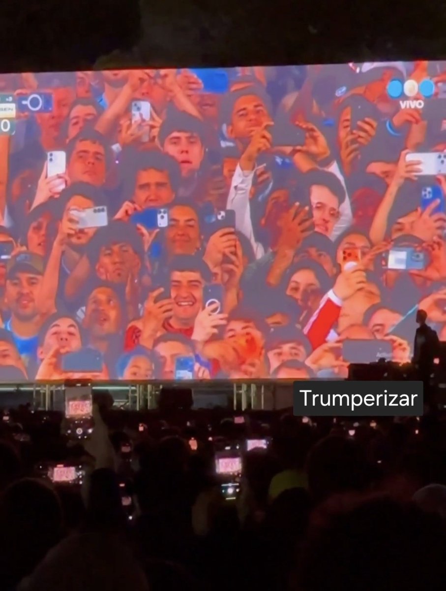 flacocasacaades's tweet photo. Me vuelve loco este cuadro. Vivimos en la era más estupida de la humanidad https://t.co/Dx894cEnQ3