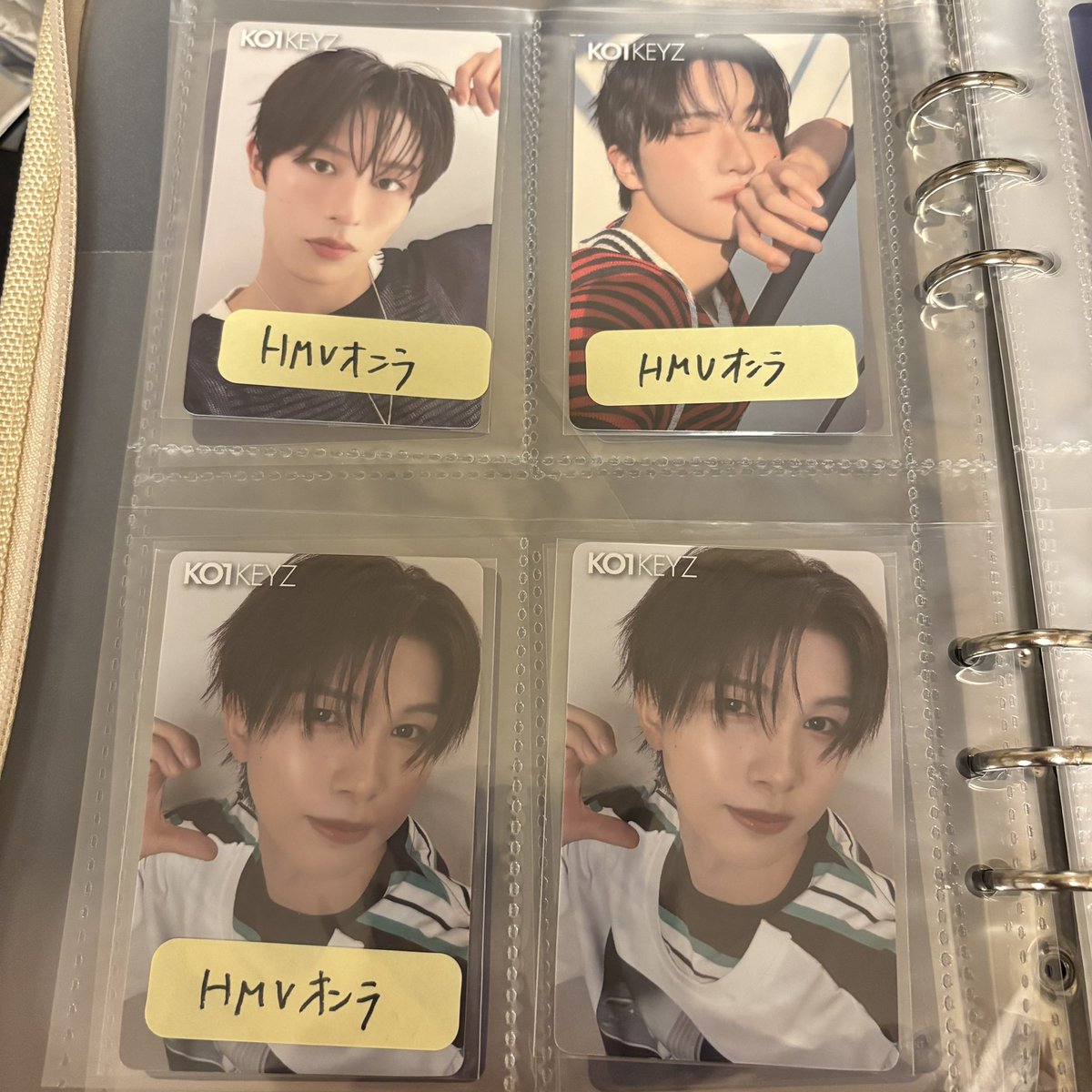 ken_ko1keyz_15's tweet photo. KO1KEYZ交換
選出店舗

【譲】
飯塚、後藤、シヨン、濱田

【求】
選出店舗 照井

飯塚、後藤、シヨンはHMVオンラインも含む2（当方）:1も可能

郵送交換 or 名古屋手渡し相談

#KO1KEYZ交換 https://t.co/jYd3sPdOk3