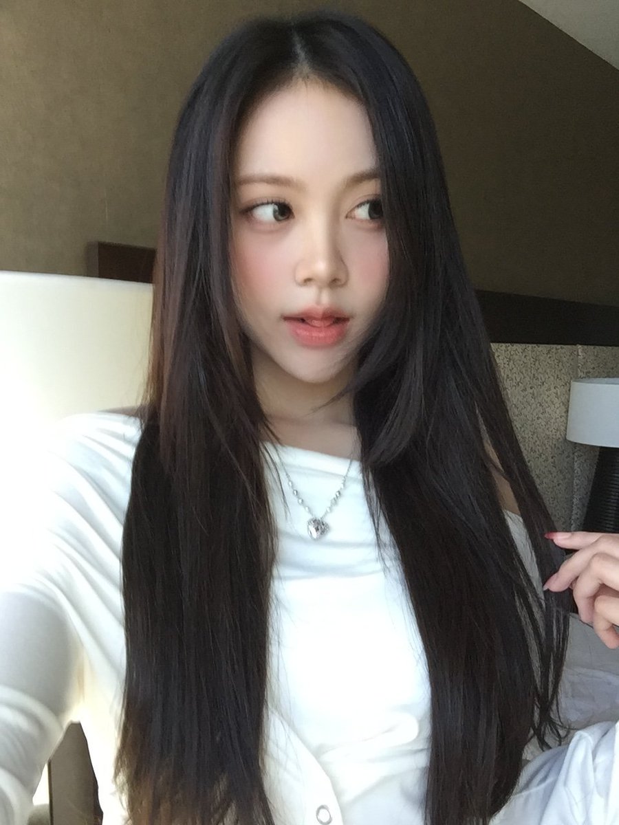h2hcrmn's tweet photo. Good morning ✨️🍂 https://t.co/owojOKuzwn