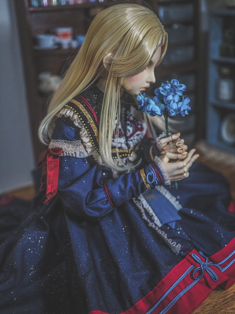 Soracolorfull's tweet photo. 𝔼𝕟𝕧𝕖𝕝𝕠𝕡𝕡𝕖́𝕖 𝕕𝕒𝕟𝕤 𝕦𝕟𝕖 𝕓𝕖𝕝𝕝𝕖 𝕥𝕖𝕟𝕦𝕖.

#Lunedi https://t.co/X0KbawTkjo