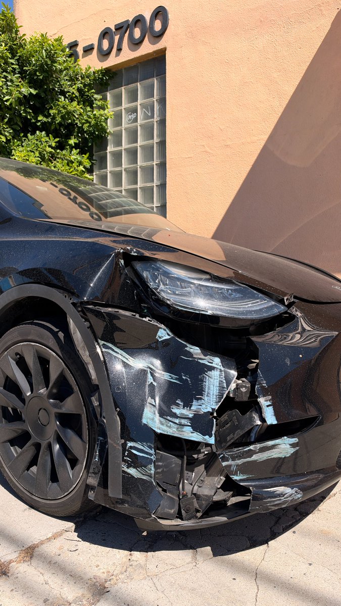 AutoBodyShop's tweet photo. Got in an Accident? Call us 310-575-0700, stop by, or request a FREE photo estimate online. Whether you are paying out-of-pocket, or going through insurance, by law, you can go to any shop of your choice. It's your car. It's your decision. We accept every insurance company. https://t.co/WeW1zUWlxP