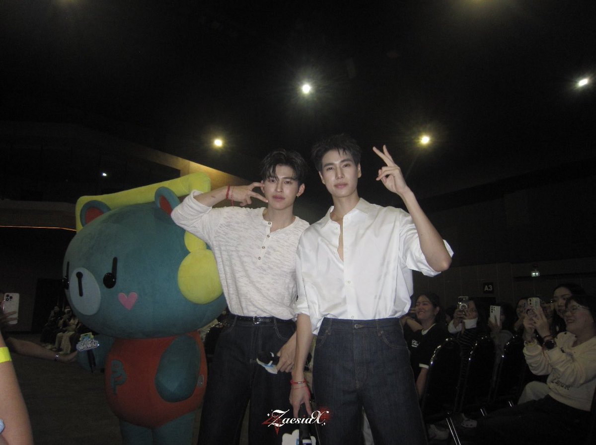 Veautiful_Vine's tweet photo. Beauty of these PondPhuwin pics ⋆⭒˚.⋆

#GMMTVFANIVAL2026HappyFamilyxPP https://t.co/rOVcC58zvZ