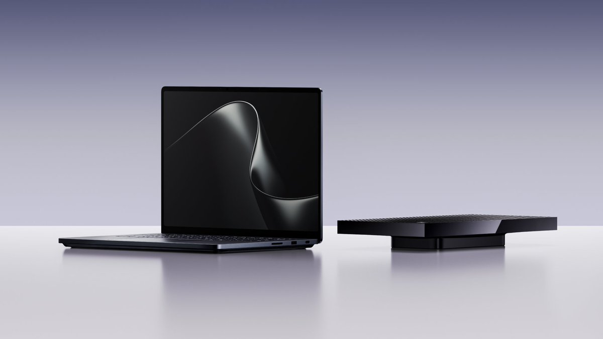 EverythingMS's tweet photo. Pre-order our most powerful Surface devices ever dlvr.​it/TVqBR4 https://t.co/PaAJyBsM9T