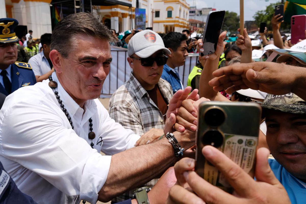 Ofiprebo's tweet photo. El presidente Paz puso en marcha el Censo Agropecuario 2026, que actualizará después de 13 años la información sobre la realidad productiva de Bolivia. El operativo llegará a los nueve departamentos para conocer qué se produce, dónde se produce y bajo qué condiciones trabajan los productores.

Esta información permitirá planificar mejor la inversión, infraestructura, asistencia técnica, acceso a mercados y acciones para fortalecer la producción y la seguridad alimentaria del país.

El Censo Agropecuario será una herramienta para conocer el potencial de cada región y tomar mejores decisiones. Con información actualizada, Bolivia podrá orientar recursos y generar nuevas oportunidades para sus productores y sus regiones.