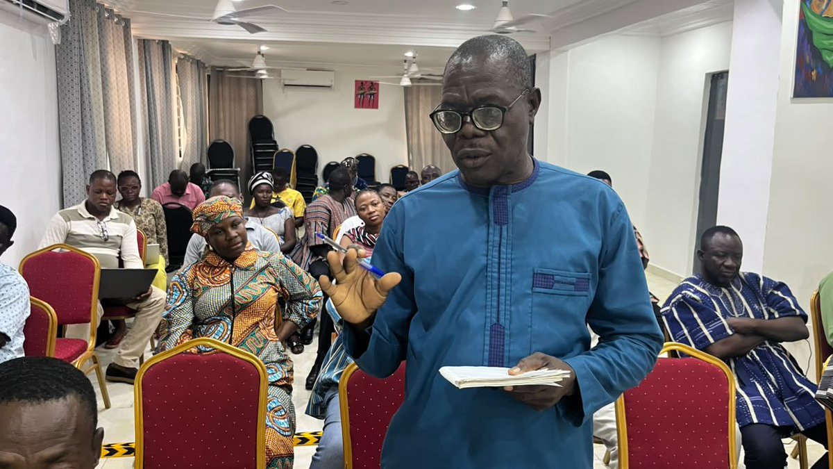 riseghana's tweet photo. Learning Forum on #EvidenceInformedPolicyMaking #EIPM by @CDDGha #E4D funded by @Hewlett_Found Bolga East, Bongo Talensi and Nabdam districts share best practices from using data to manage stakeholder expectations, leveraging Gov Stats data, strengthening local revenue database https://t.co/ZtmGtKo7VE