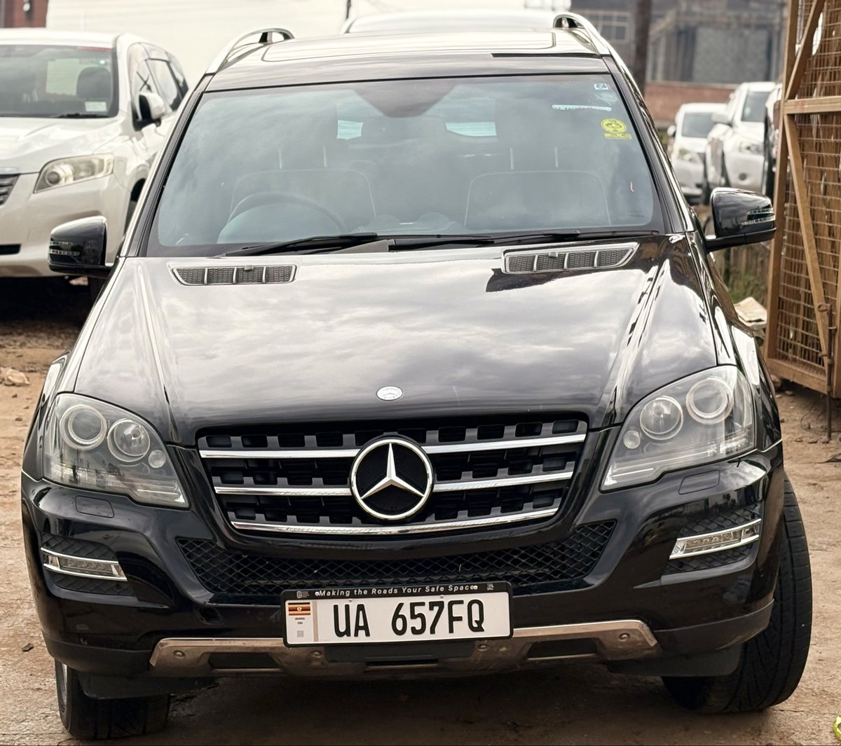 arnoldyosam's tweet photo. 🚘 2012 MERCEDES-BENZ ML350 — 75M

🇩🇪 Foreign Used | ⛽ Petrol | 3.5L V6
✨ Luxury, power &amp; comfort in one SUV.
💰 UGX 75M

📞 0705176582 / 0765241678
📲 WhatsApp: https://t.co/iLRRG7BgC8

#MercedesBenz #ML350 #CarsForSaleUganda https://t.co/rqCXfKaSOz