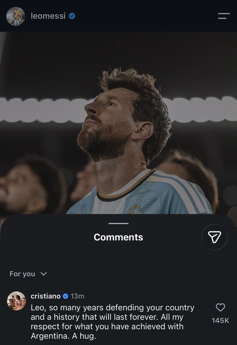RM4Arab's tweet photo. 🚨🚨📲 الأسطورة كريستيانو رونالدو تعليقًا على منشور ليونيل ميسي:

"ليو، سنوات عديدة قضيتها في الدفاع عن بلدك، ومسيرة ستخلد إلى الأبد. كل الاحترام لما حققته مع الأرجنتين. عناق حار". https://t.co/kv2NMfaATA