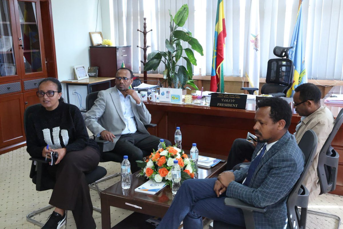 DBU_OfficialAcc's tweet photo. 📌 Debre Berhan University and Victims’ Rights Center Board Led organization Sign Memorandum of Understanding to Strengthen Collaboration on Human Rights, Legal Aid, Research, and Community Engagement
Debre Berhan, October 7, 2026 (Meskerem 27, 2019 E.C.) https://t.co/Lle3Nr8Dcs