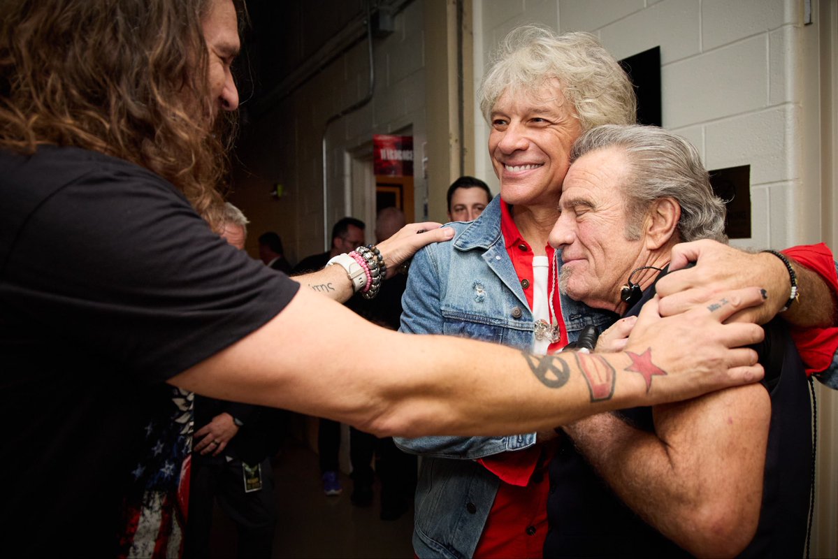 jonbonjovi's tweet photo. Happiest birthday to the heartbeat of the band
Luv ya Tico 

📷: @davidbergman / Chérie Hansson https://t.co/gGLSpTEaVy