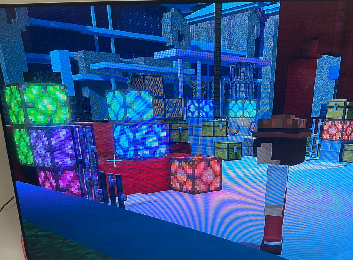 RelistMCSM's tweet photo. @Mojang Now moving on to blocks. 

Glowing obsidian was already in the game once. I just want it back. 

The redstone heart would be a stronger version of a redstone block

Colored lamps are just a no brainer
trainer

And thw white pumpkin. It could be used to make magma and icy golems https://t.co/vInmkGO4Q9