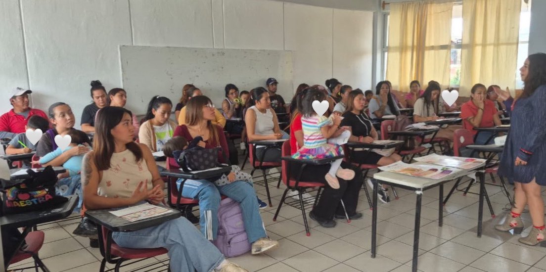 PueblaMujeres's tweet photo. 💜 En la Escuela Jorge Trejo Pérez llevamos a cabo el taller “El buen trato conmigo misma”, un espacio para fortalecer el autocuidado, la autoestima y el reconocimiento de nuestro propio valor.

Porque tratarnos con respeto también es una forma de cuidarnos. ✨ https://t.co/COLNVQPrfS