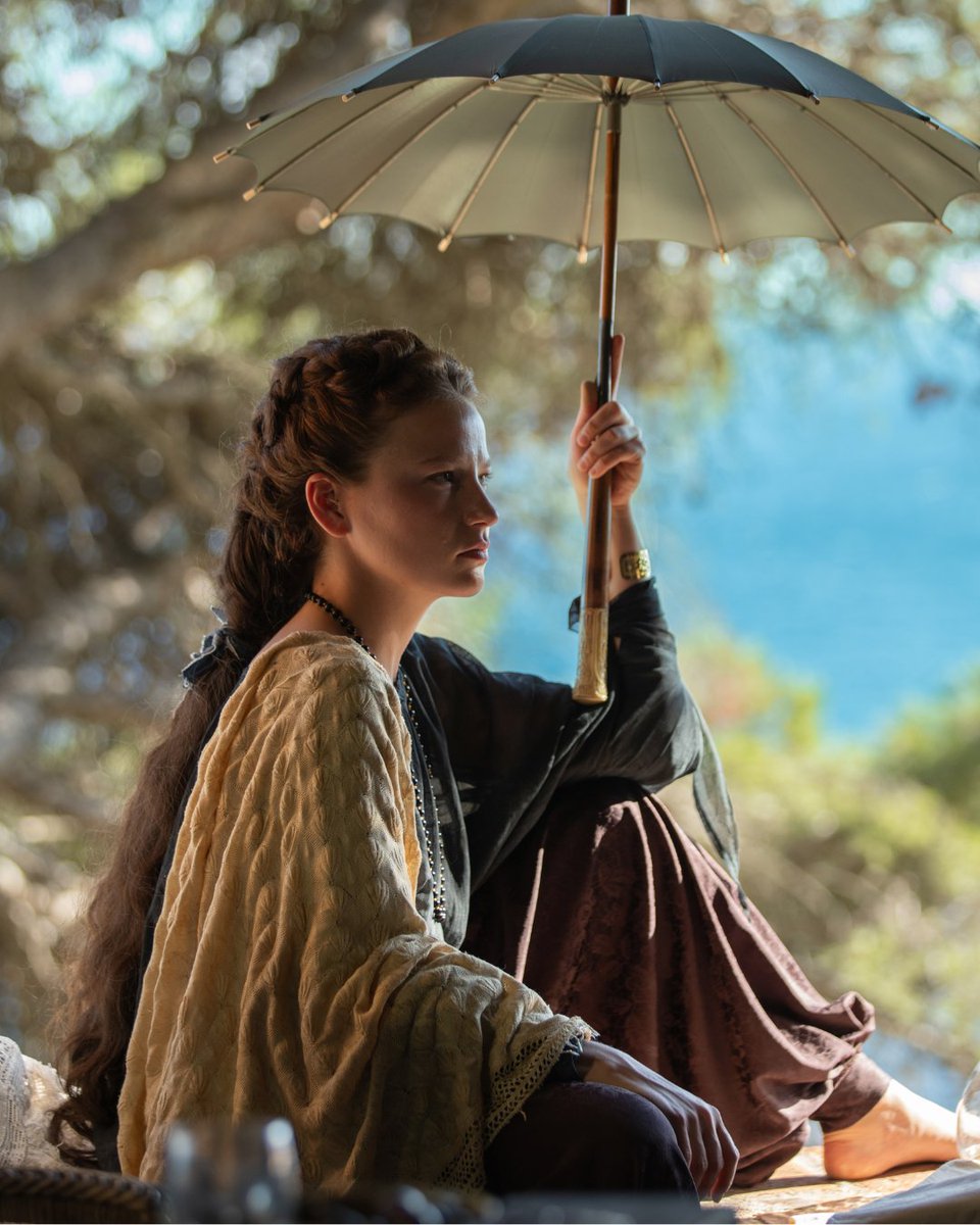 NetflxUpdates's tweet photo. Netflix has dropped the official trailer for the third and final season of The Empress.

Set to premiere on November 12. https://t.co/bEUAK0sfLb