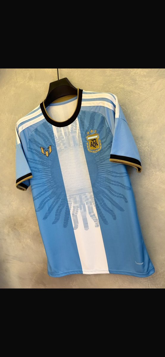 Jnrwhite017's tweet photo. 🔖: Adidas Argentina Messi 2026 "Farewell" special edition jersey

🏷️:25,000
🏷️: 4,000 (Double Customization) 

Sizes
🔖:Medium, Large, XL, 2XL 

🚐Delivery: Varies by location https://t.co/U1eSg02O4h