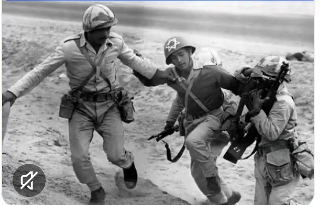 ZElwekeel's tweet photo. وذكرهم بأيام الله وعقابه..

🔴  الساعه 2 ظهراً
6 اكتوبر 1973

🔴  الساعة 6:30
7 أكتوبر 2023
اللحظات التي غيرت التاريخ.. للأبد. https://t.co/eA61SuhRur
