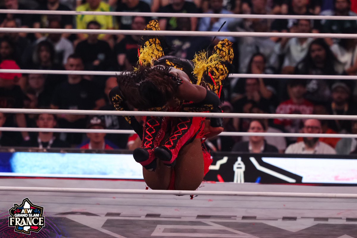 MercedesVarnado's tweet photo. All Elite Women 🤑 https://t.co/YIslw50jzE