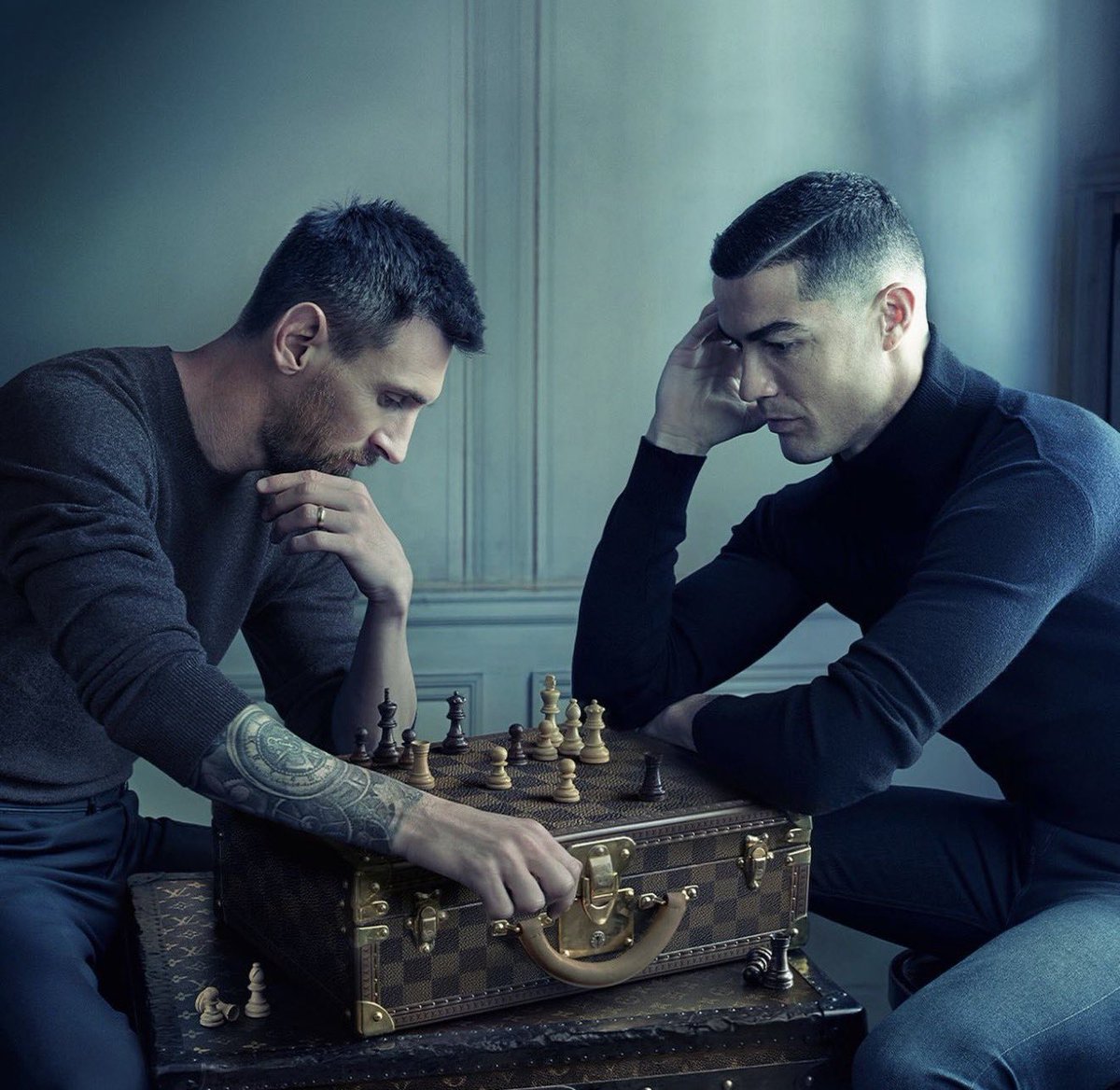 FrenchRapUS's tweet photo. 🚨 QUELLE CLASSE !

Cristiano Ronaldo a laissé un message sous la publication Instagram de Lionel Messi annonçant sa retraite avec l’Argentine 🇦🇷

« Leo, tant d'années à défendre ton pays et une histoire qui durera pour toujours. Tout mon respect pour ce que tu as accompli avec l'Argentine. Un gros câlin. »