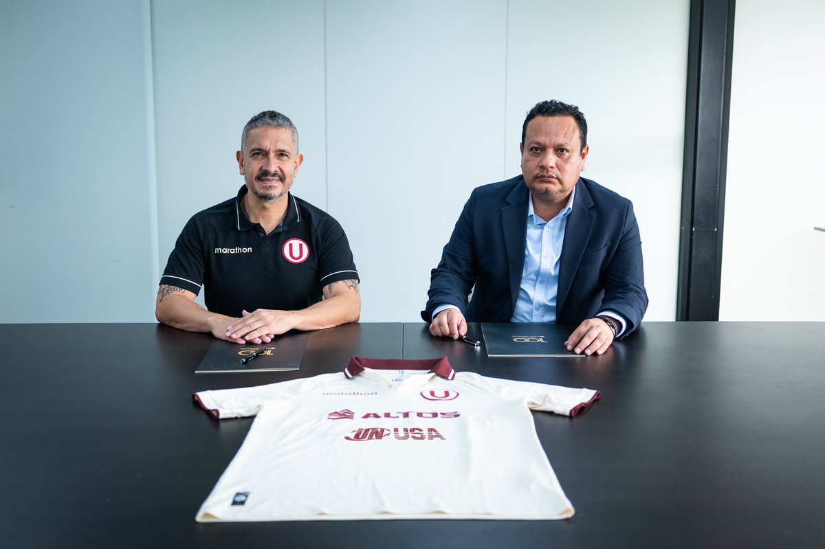 MenoresU's tweet photo. 𝗧𝗮𝗹𝗲𝗻𝘁𝗼 𝗲𝗻 𝗲𝗹 𝗼𝗿𝗶𝗲𝗻𝘁𝗲 𝗱𝗲𝗹 𝗣𝗲𝗿Ⓤ ⚽

Universitario y la Academia ABC de Iquitos se unen para descubrir y formar nuevos talentos.

🔗 Lee la nota completa aquí 👉 https://t.co/tVSW0wVWGm

#UnaFormaciónDePrimera
#CanterasCremasq https://t.co/e6ZW8LTx4u