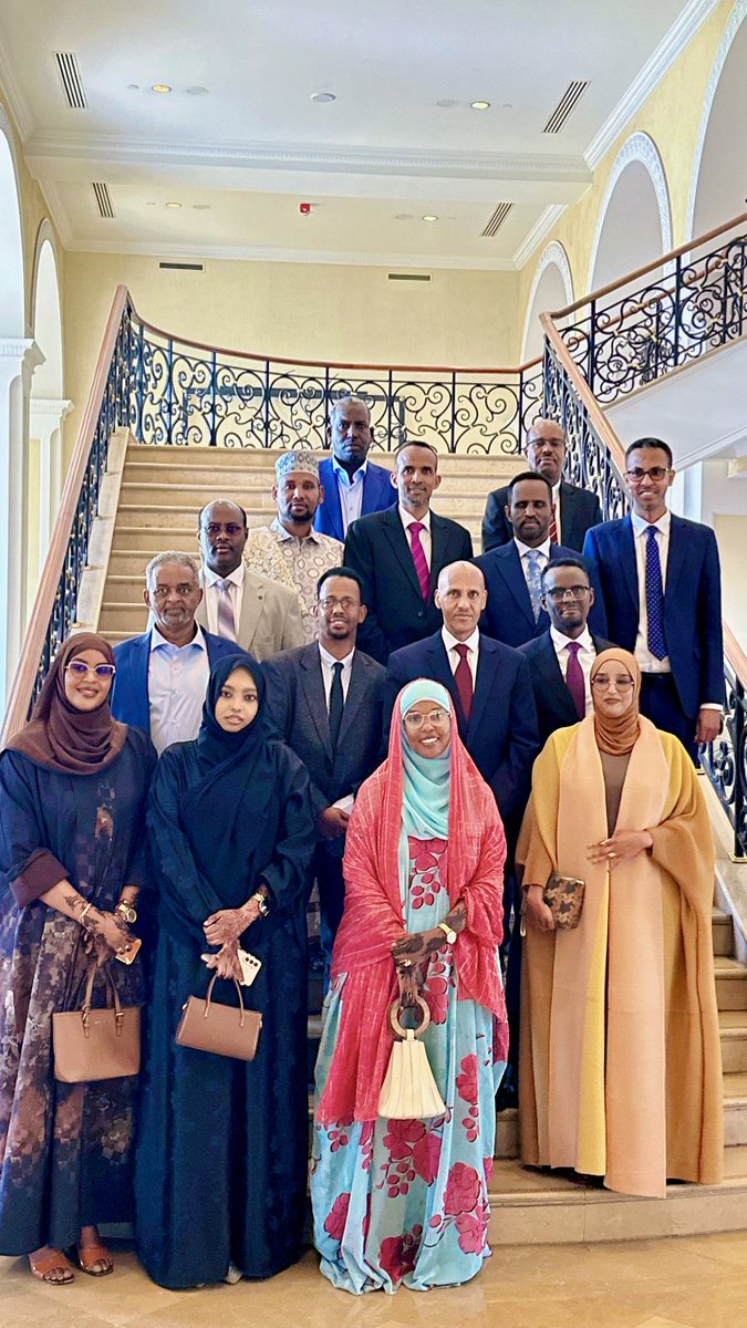 zemzemahmedmp's tweet photo. Somali representation in both Houses of Parliament and the House of Federation.

It was an honor to meet with our leaders representing the Somali Region in the House of Federation, led by H.E. President Mustafe Omer, along with Hon. Mubashir Dibad Raage, Speaker of the Somali Regional State Parliament.

We congratulated them on their renewed mandates and wished them success in their responsibilities. May Allah guide them, give them wisdom, and bless their service to our people