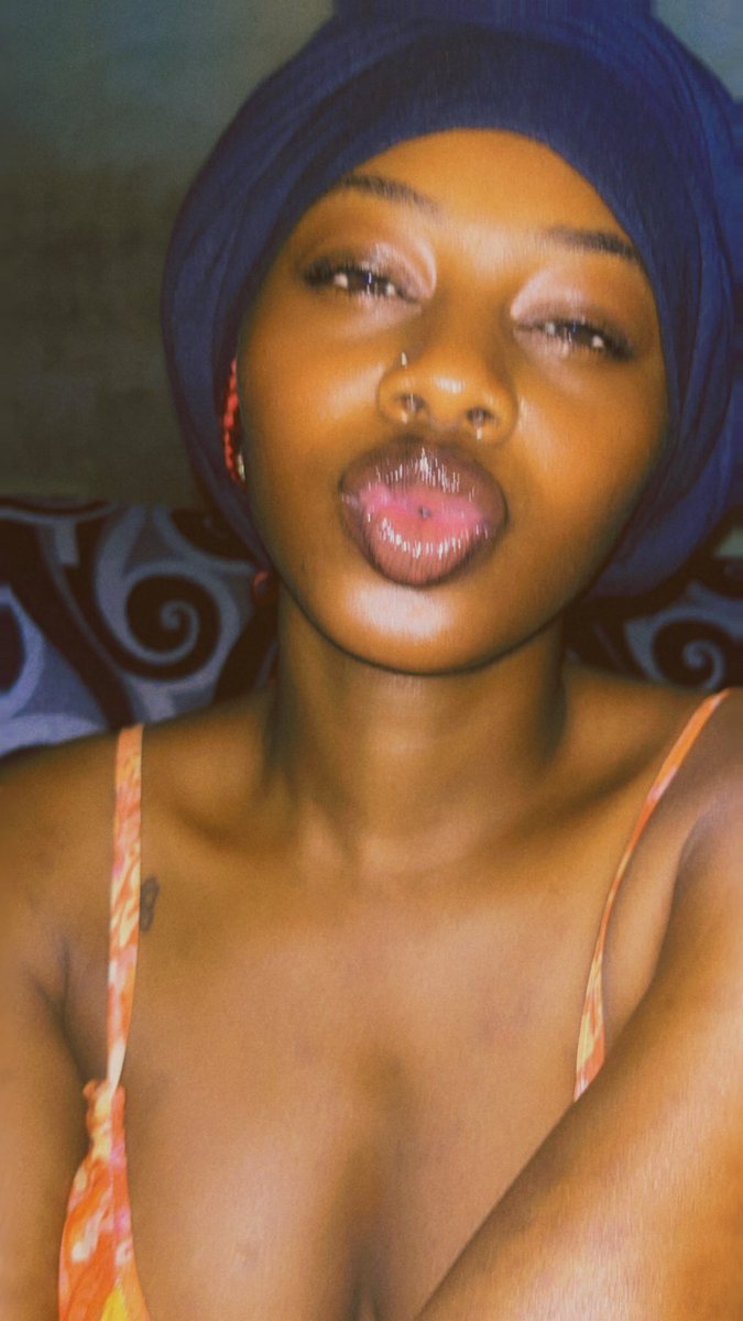 LynaVerse's tweet photo. Spicy🥵😶‍🌫️ https://t.co/LDesNP7YmS