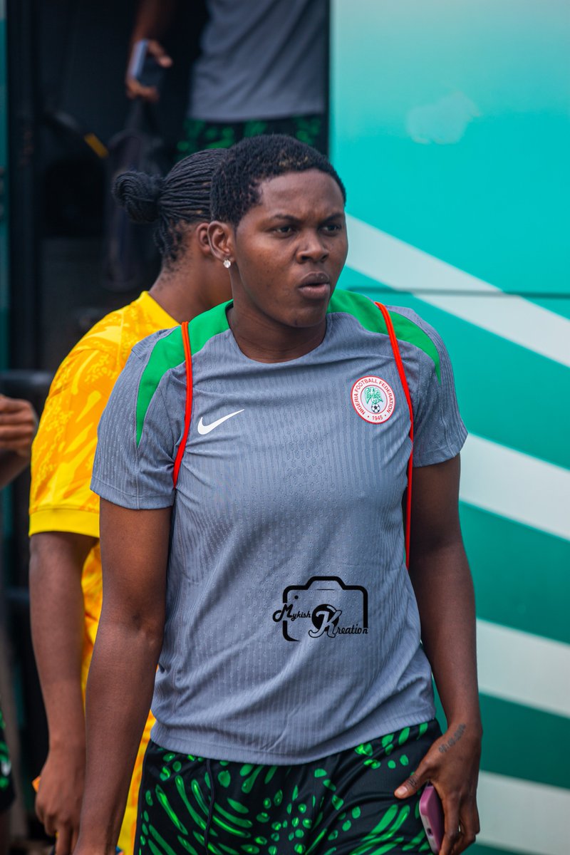 SimeonMalachy26's tweet photo. A glimpse of the Super Falcons arriving for yet another training in preparation for their upcoming two-legged 2028 Olympic Games second-round qualifier against Comoros.

📸: @Mike_Eshiet

#SuperFalcons #OlympicsQualifiers #Nigeria #SimeonMalachy https://t.co/Ijp6XcPLzP