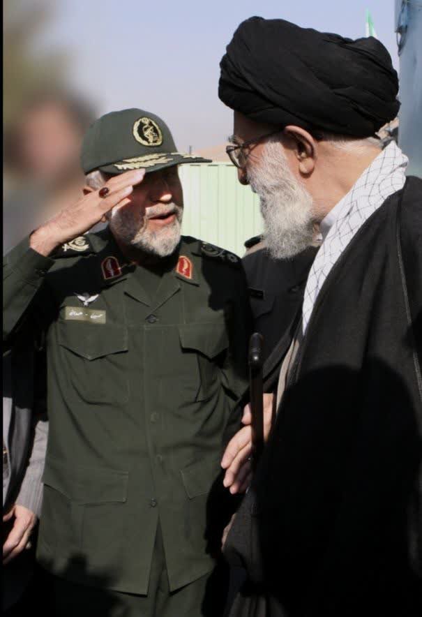 teymori43956's tweet photo. سال‌ها از شهادت حاج حسین همدانی گذشته، اما نامش هنوز برای خیلی‌ها یادآور مردی پرتلاش، مسئولیت‌پذیر و میدان‌دیده است. یادش گرامی.
#حسین_همدانی
#شهدای_مدافع_حرم https://t.co/papXyxJfcg