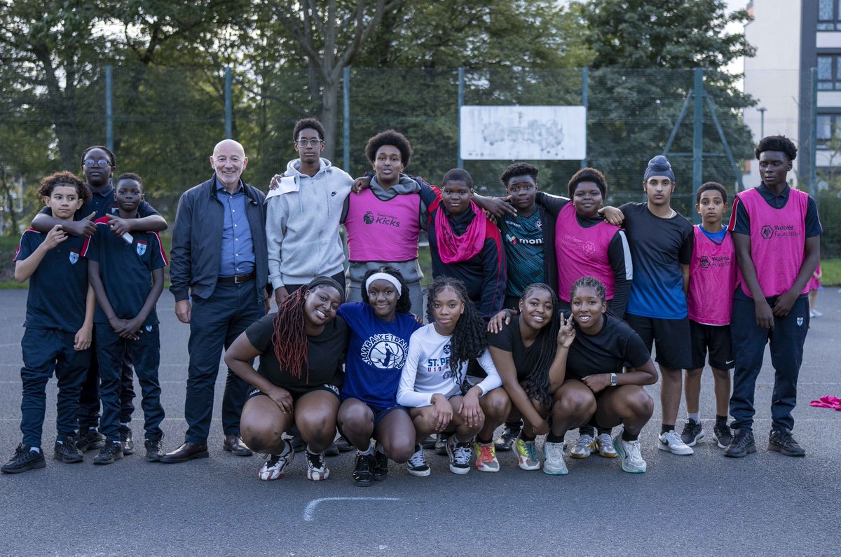 WolvesCouncil's tweet photo. More than 2,000 young people have already taken part in Your Spaces, a new initiative which is helping transform parks and open spaces into hubs for sport and other free activities. Full story 👉 https://t.co/i0Su9JUKm8 @WWFCFoundation https://t.co/213hrZKsrX