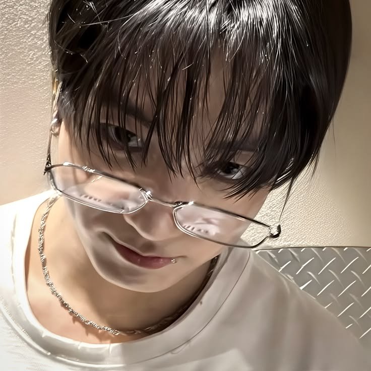 euphOkooki's tweet photo. jungkook te amo https://t.co/ZYZJzo47sg