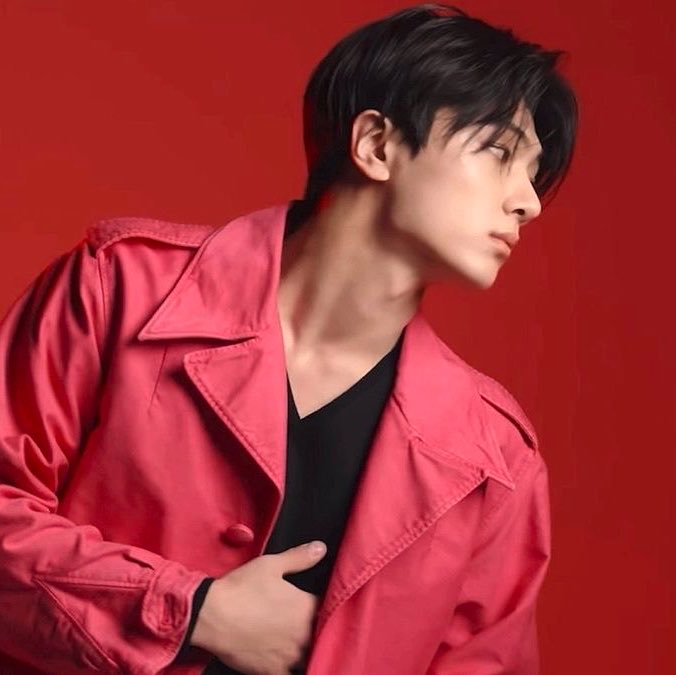 ENHYPENBrasil_'s tweet photo. Em uma entrevista à Weverse Magazine, Jay falou sobre a importância de pessoas que compartilham valores se unirem, apoiarem umas às outras e trabalharem coletivamente para enfrentar problemas da sociedade.

“Quando pessoas com os mesmos valores se reúnem, elas podem ajudar umas às outras e, juntas, contribuir para resolver problemas da sociedade.”

Uma fala sobre união, solidariedade e responsabilidade coletiva.

E talvez seja justamente isso que precisamos lembrar quando falamos sobre o futuro do Brasil. 🇧🇷

#FandomsComLula