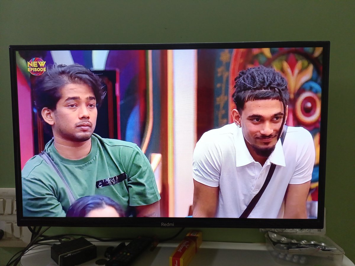 JD2104's tweet photo. #YungDSA and #SocutOP  have ruined the season of #BiggBoss20 with their hatred for kazi.

Thanks to the Host @BeingSalmanKhan  for boosting the whole house against #QaziTouqeer in the last #wkw https://t.co/OkPvRqmmGq