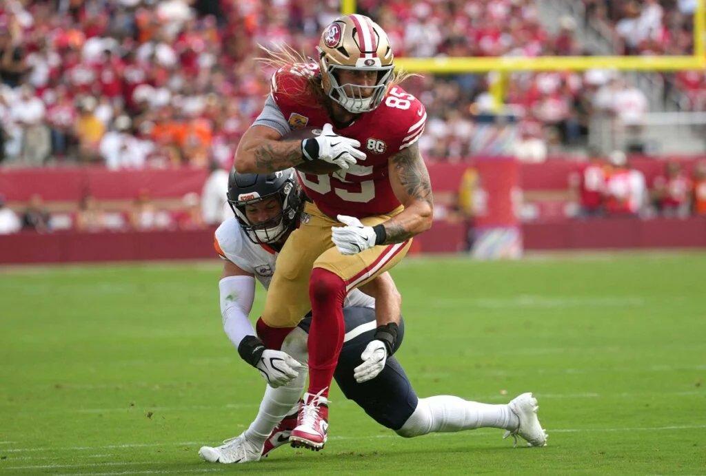 OddsTrader_'s tweet photo. 🏈 NFL Week 5 has two heavyweight matchups. 🏈

Don't lock in those Sunday tickets until you've checked the latest injury reports and tracked where the early money is landing. 👇
https://t.co/pc66sDSaDD

#NFL #NFLWeek5 #49ers #Seahawks #Steelers #Colts #SportsBetting #GamblingX #FadeThePublic