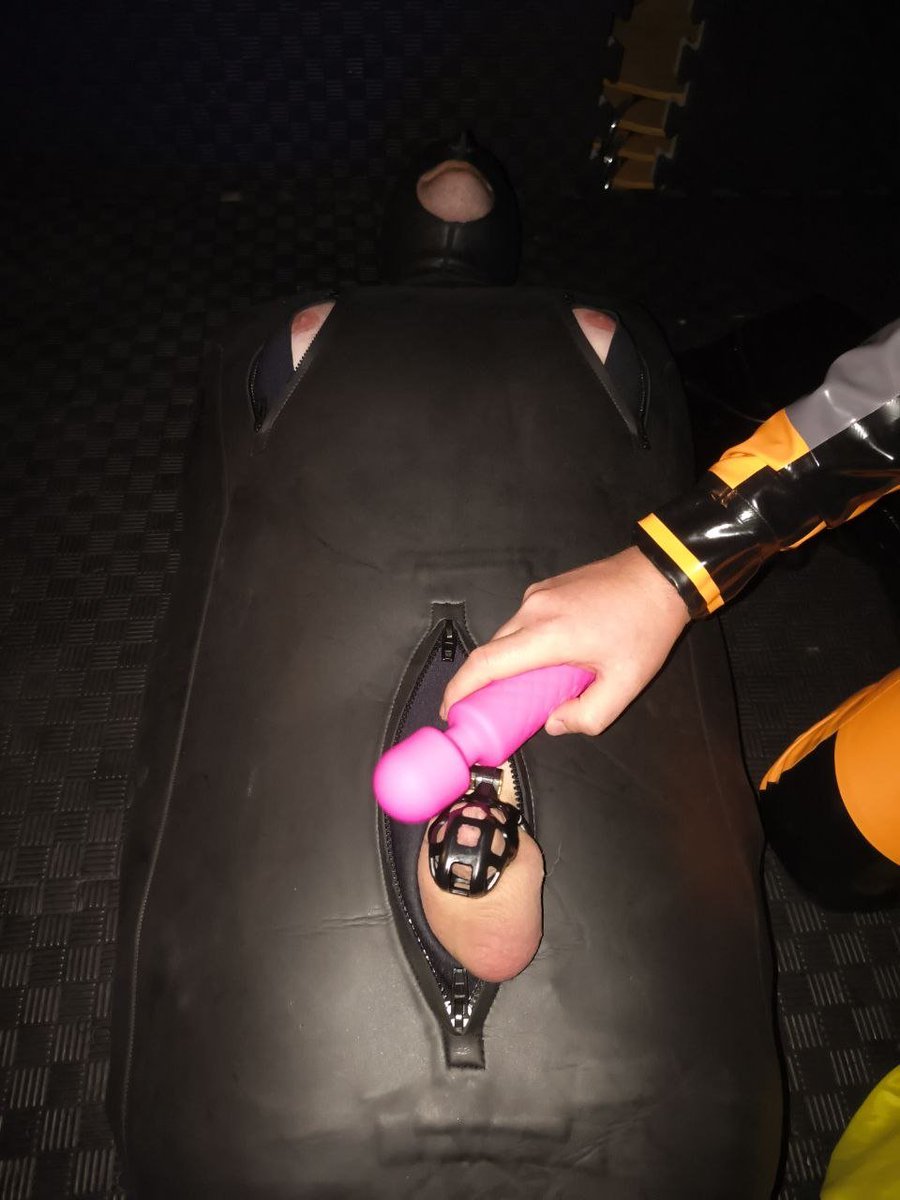 Notts1995's tweet photo. I had the most amazing time at @ThePit_Events last month for my first ever kinky event. Loved being at the mercy of @CompromisedUser... restrained in the sleepsack, hooded, cage teased, nipples tortured... and that was just the beginning!

#bondage #sleepsack #bdsm #chastity https://t.co/ABbjO1hdkN