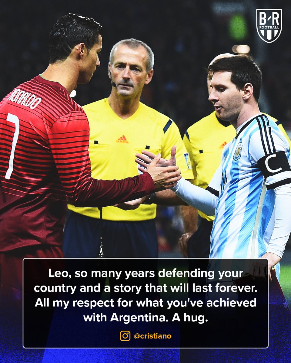 brfootball's tweet photo. Cristiano Ronaldo sent Leo Messi a note after his farewell post 🐐🤝🐐 https://t.co/3ZX80tLFTB