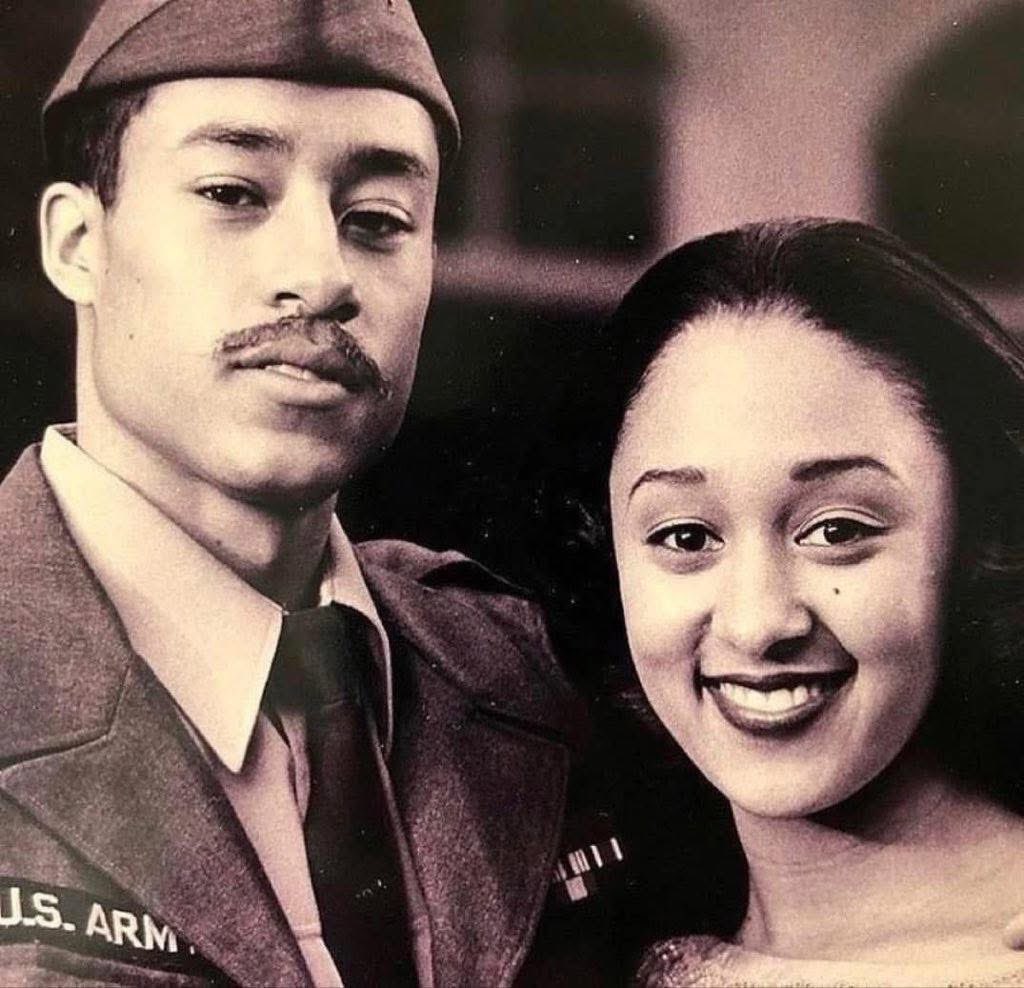 meechicewood2's tweet photo. So many couples are calling it quits, but my grandparents have been rocking together since they were 17. That’s how I know love is truly magical when you find the right person 🤎🥹 #BlackLove https://t.co/MkWkxDKUG0