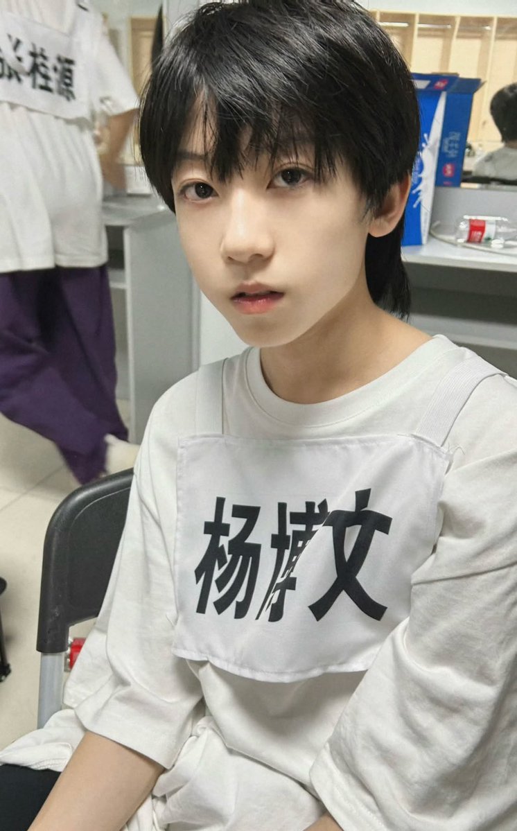 CATsawy's tweet photo. 注儿意儿看儿 这儿是儿我儿养儿的儿一儿只儿蛋儿 https://t.co/bLu2mf1den