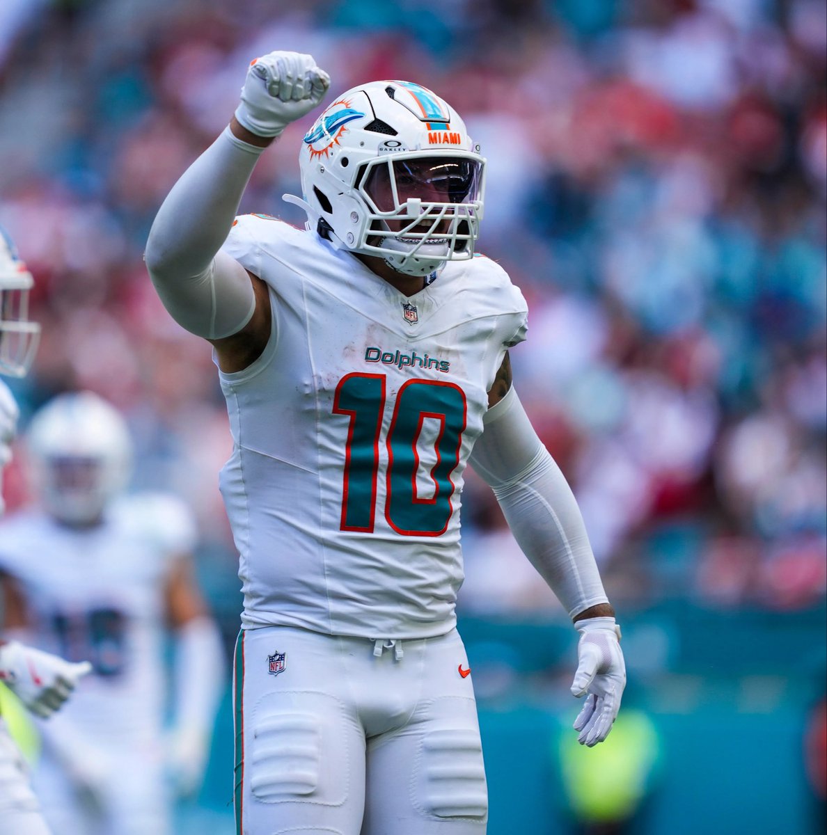 FinsXtra's tweet photo. 📊 Miami Dolphins featured in Bleacher Report’s Top 99 rookies list:

2. Jacob Rodriguez
21. Kadyn Proctor
28. Michael Taaffe
40. Chris Bell
52. Chris Johnson
77. Caleb Douglas
84. Will Kacmarek

Seven Dolphins make the list - the team with the most rookies on the list. 📈 (@BleacherReport) #PhinsUp