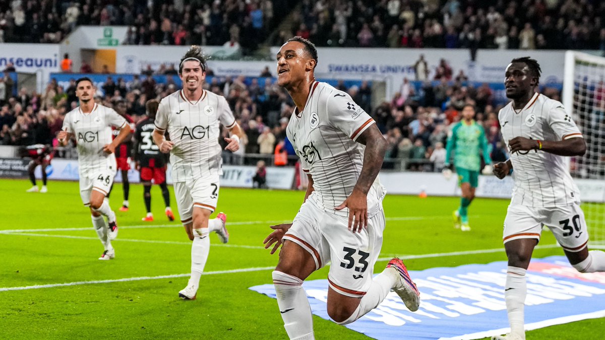 Champchatpod24's tweet photo. 📈 The clubs who have won the most points from the last six matches ahead of this weekend's restart:
1️⃣: West Ham United - 14
2️⃣: Stoke City - 13
➡️: Swansea City - 13
➡️: Wolves - 13
3️⃣: Bristol City - 12
➡️: Middlesbrough - 12
#BristolCity #BORO #SCFC #Swans #WHUFC #WWFC https://t.co/jPR0FXH8MW