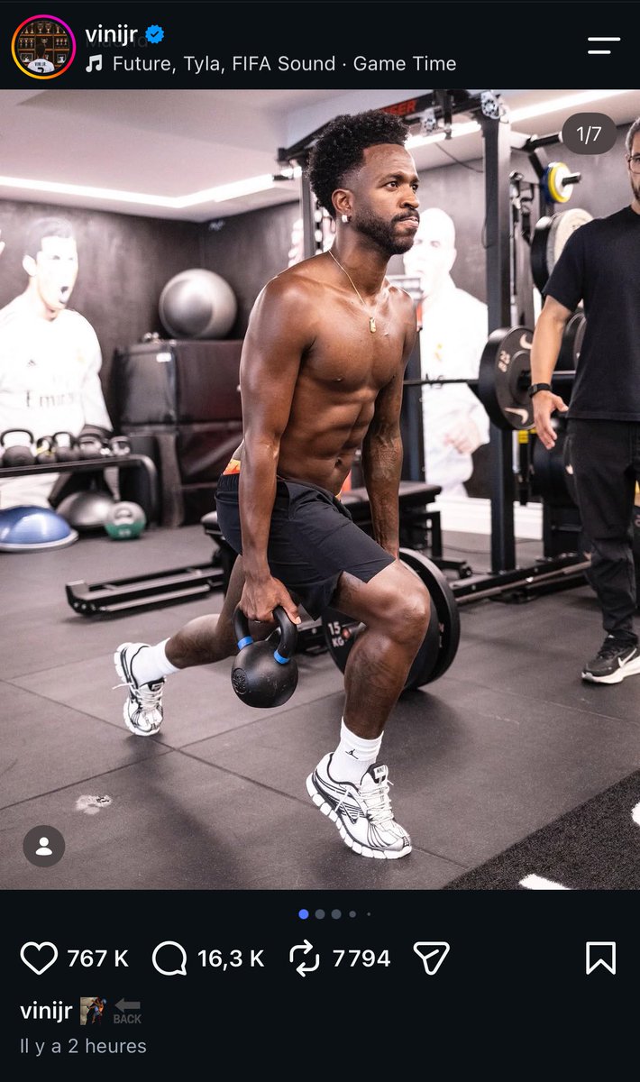 ActuFoot_'s tweet photo. « 🧗🏾‍♂️🔙 »

Le post Instagram de Vinicius Junior 🇧🇷. 💪 https://t.co/yXkWtTqJZR