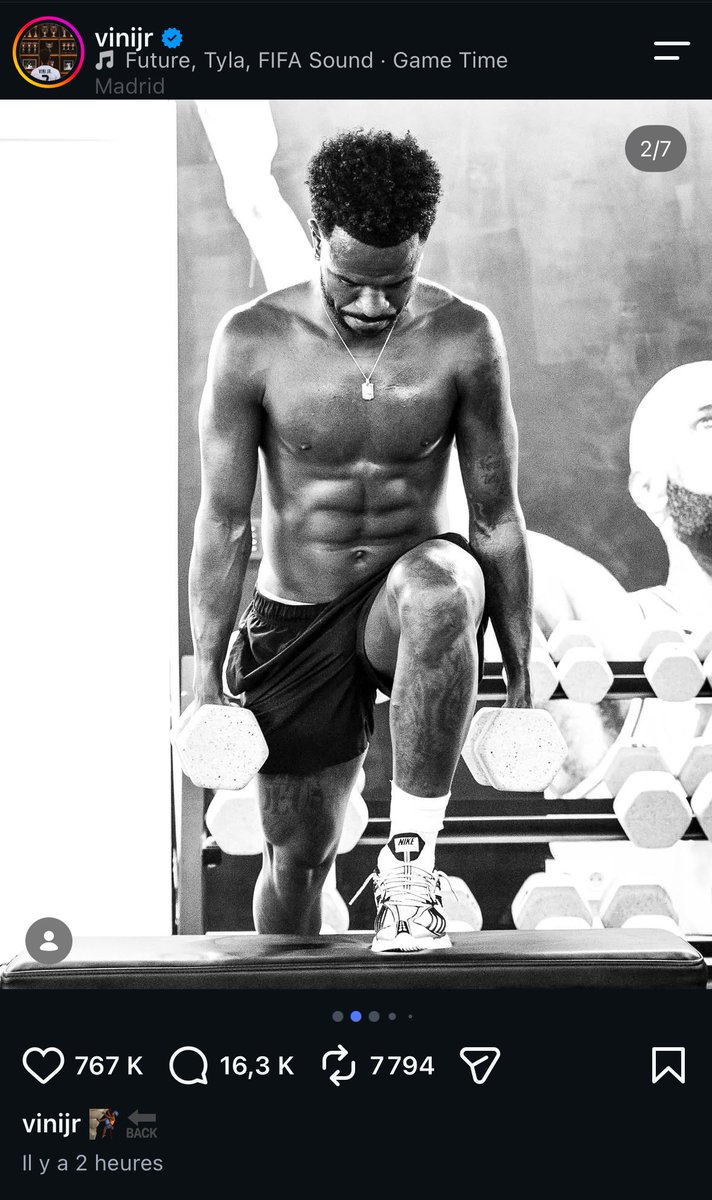 ActuFoot_'s tweet photo. « 🧗🏾‍♂️🔙 »

Le post Instagram de Vinicius Junior 🇧🇷. 💪 https://t.co/yXkWtTqJZR