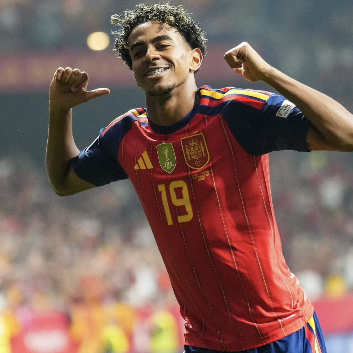ActuFoot_'s tweet photo. 🚨 Omar Da Fonseca 🇦🇷 sur le Ballon d’Or 🌕 : « POUR MOI, ILS VONT LE DONNER À LAMINE YAMAL 🇪🇸 !

Le seul qui me donne les émotions, de pouvoir regarder des matchs en pyjama déboutonné c’est Yamal. »

🎙️ @Rothensenflamme https://t.co/YqEjrd8kQa
