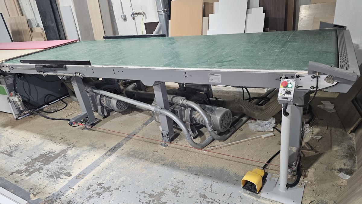 MachineryFeed's tweet photo. Biesse Rover K 1536 5X12 Flat Table CNC Router &amp; OffLoad Conveyor

https://t.co/rsVck96KAs

$63,000.00

#machineryassociates #biesse #biesserover #usedbiessecnc #cnc #cncrouter #usedwoodworkingequipment #usedwoodworkingmachinery #usedmachinery #woodworkingtools #woodworking #wood https://t.co/9bs4OOBr9g