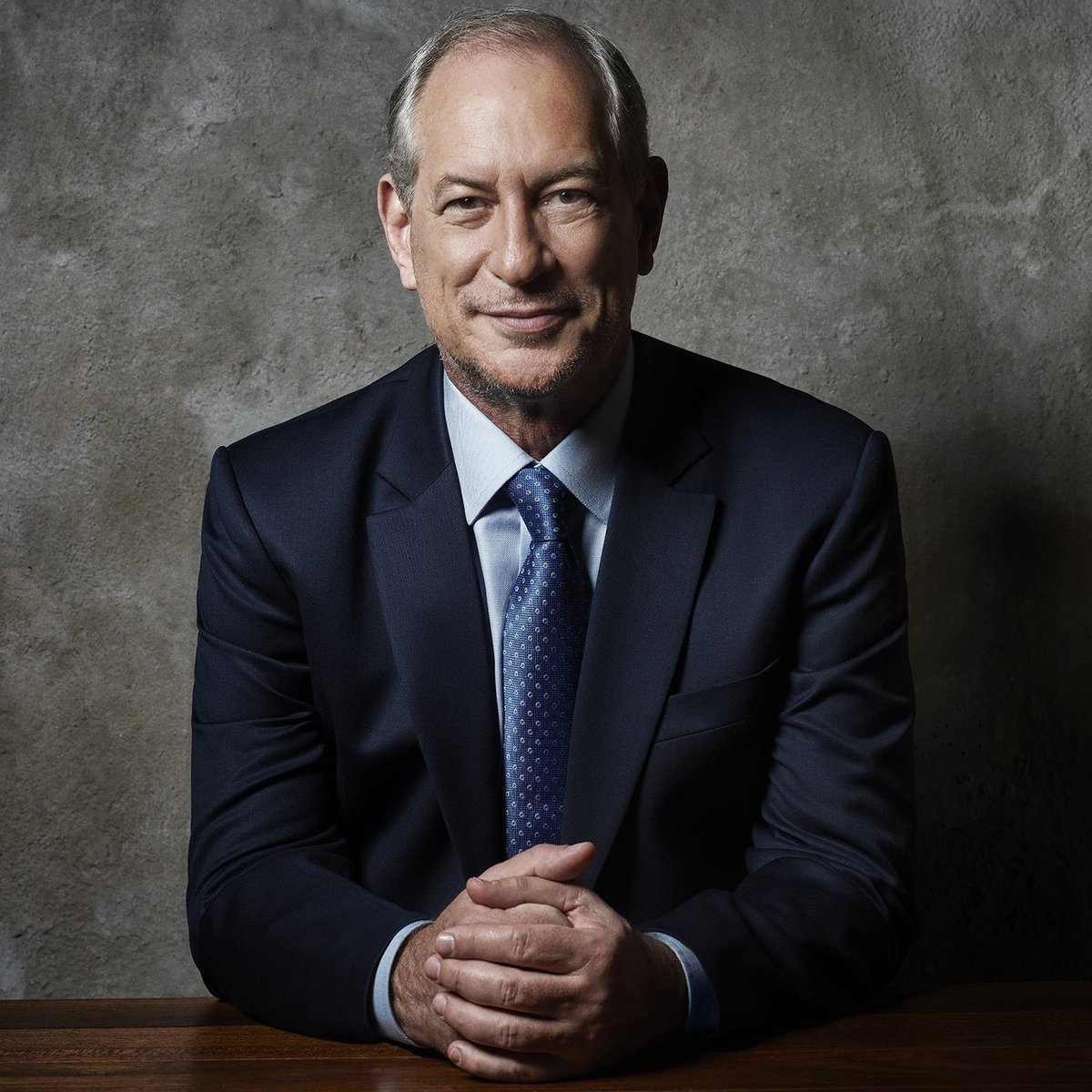 alexcrfla's tweet photo. eu queria muito que o Brasil tivesse dado uma chance ao Ciro Gomes https://t.co/PeMzSNrCIg