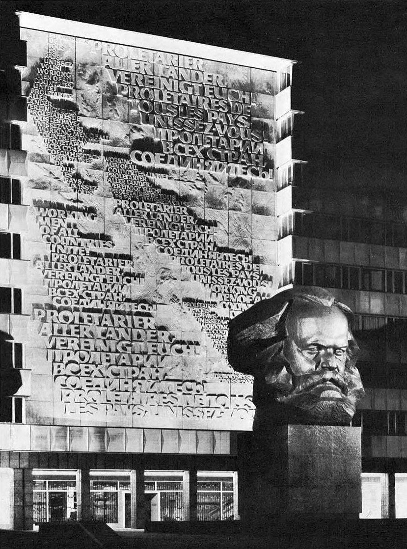 GDRvisuals's tweet photo. Once upon a time in Karl-Marx-Stadt https://t.co/L5x3uSNpoC