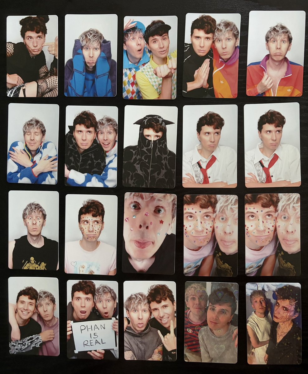 howlestr's tweet photo. Photocard haul !! https://t.co/mgrV1enBjD