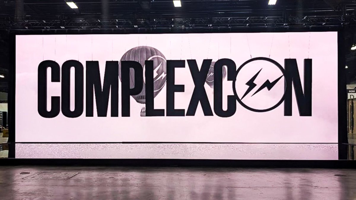 ReactionAV's tweet photo. ComplexCon was a big one for our crew.๐ We handled production across the full convention, from the LED entrance and Complex Bets live interview setup to the main stage, with end-to-end support across the full convention.โก๏ธ
#ComplexCon #ComplexBets #EventProduction #AVProduction https://t.co/Qax9I4ipcZ