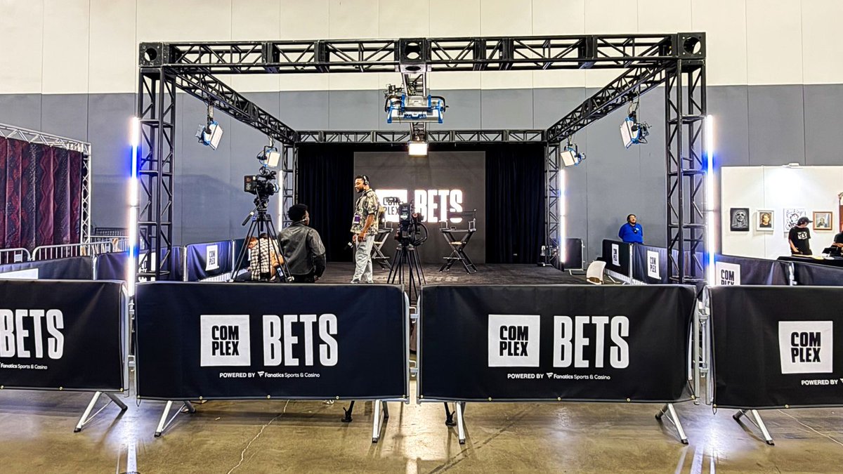 ReactionAV's tweet photo. ComplexCon was a big one for our crew.๐ We handled production across the full convention, from the LED entrance and Complex Bets live interview setup to the main stage, with end-to-end support across the full convention.โก๏ธ
#ComplexCon #ComplexBets #EventProduction #AVProduction https://t.co/Qax9I4ipcZ
