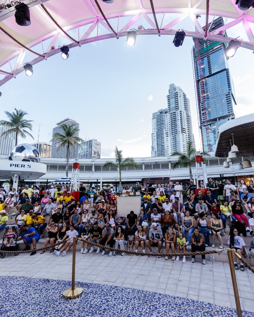 Pier5bayside's tweet photo. Miami afternoons were made for this☀️🍹 https://t.co/uxE7H8R141